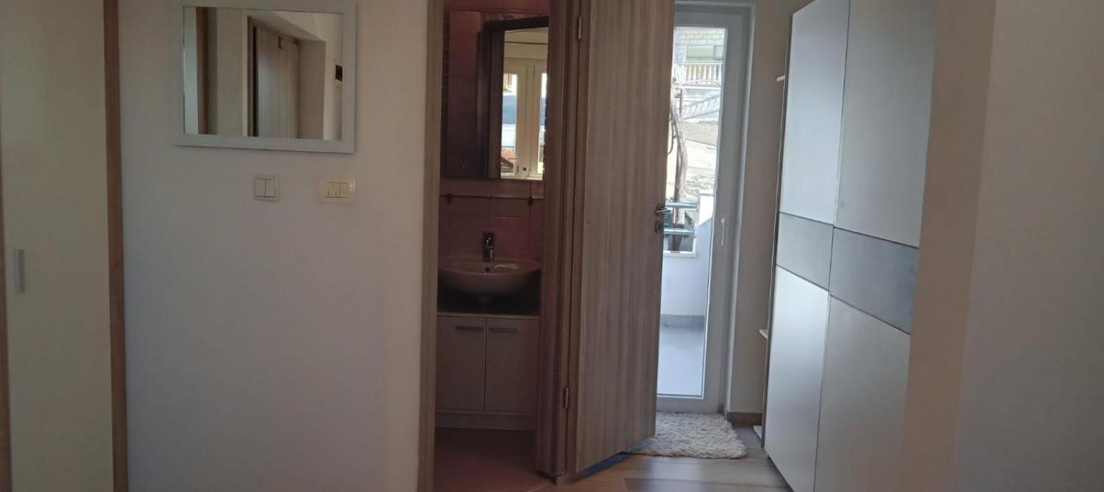 Apartment Biskupovic Dugi Rat Exterior photo